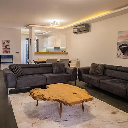 Вилла Sueper Havuzlu