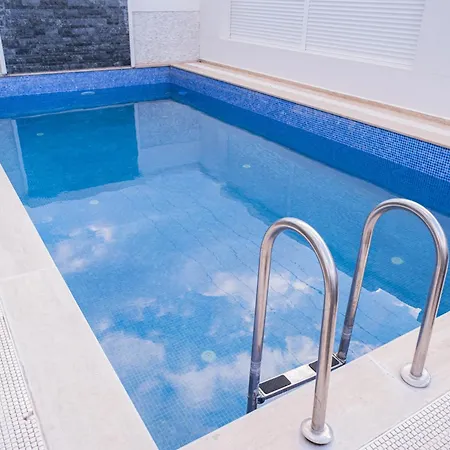 Вилла Sueper Havuzlu *